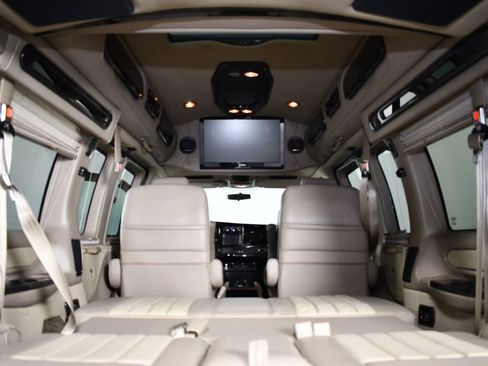 Used 2013 GMC Savana 1500 AWD image 23