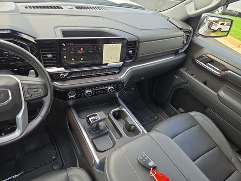 Used 2023 GMC Sierra 1500 SLT RWD image 21