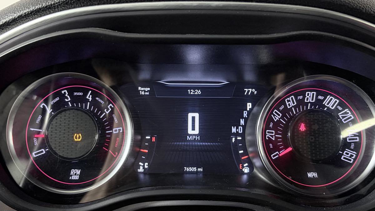 Used 2022 Dodge Challenger SXT RWD image 20