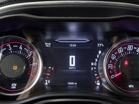 Used 2022 Dodge Challenger SXT RWD image 20