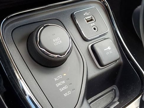 Used 2019 Jeep Compass Limited w/ Safety & Security Group AWD/4WD image 30