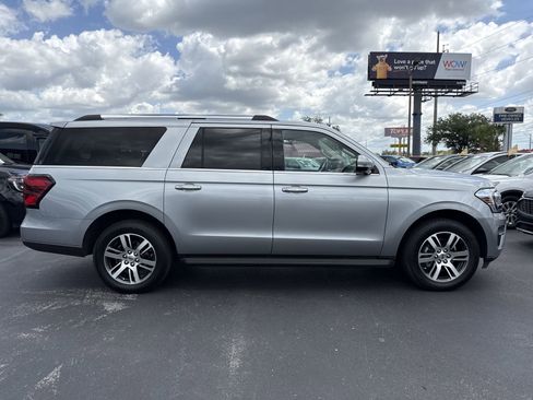 Certified 2024 Ford Expedition Max Limited RWD image 3