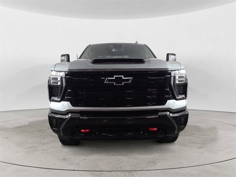 Used 2025 Chevrolet Silverado 2500 LTZ w/ Trail Boss Package image 8