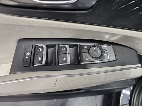 Used 2025 Kia Sorento S w/ Panoramic Sunroof Package FWD image 29