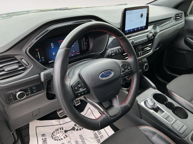 Used 2024 Ford Escape ST-Line AWD/4WD image 10