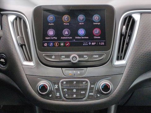 Used 2023 Chevrolet Malibu LT FWD image 13