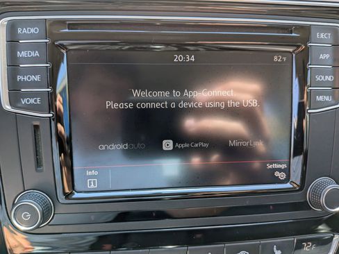 Used 2018 Volkswagen Passat 2.0T R-Line FWD image 46