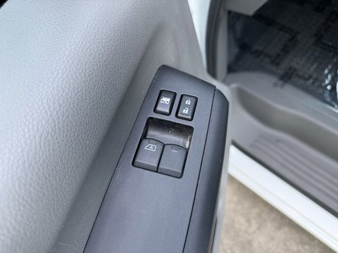 Used 2020 Nissan NV 1500 SV image 18