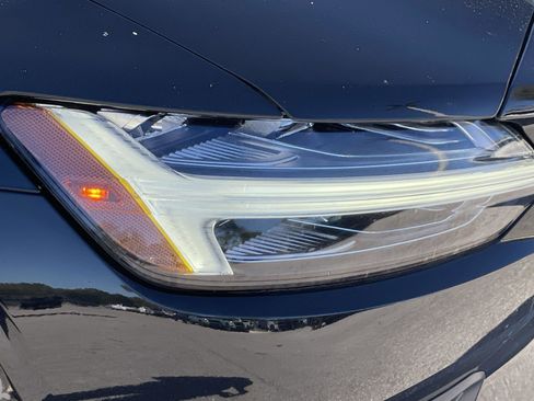 Used 2021 Volvo S60 T5 Momentum w/ Protection Package Premier image 31