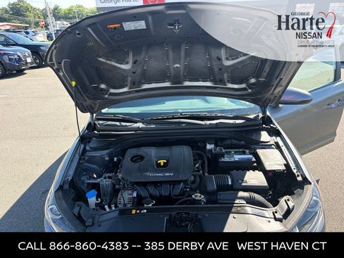 Used 2018 Hyundai Elantra SE w/ SE Connectivity Package 04 FWD image 29