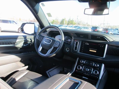 Certified 2024 GMC Yukon XL Denali w/ Max Trailering Package image 27