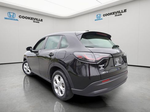 Used 2025 Honda HR-V LX image 8