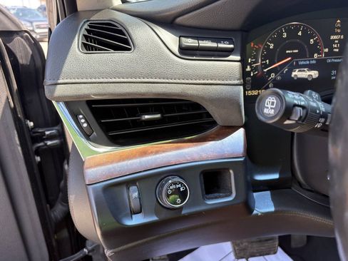 Used 2015 Cadillac Escalade ESV Luxury RWD image 26