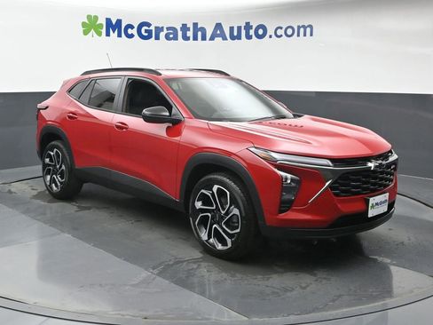 New 2026 Chevrolet Trax RS w/ Driver Confidence Package image 2