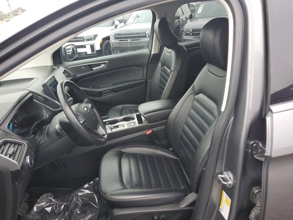 Used 2022 Ford Edge SEL AWD/4WD image 16