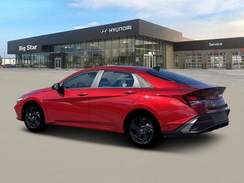 New 2026 Hyundai Elantra Sport image 4