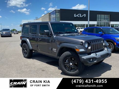 Used 2019 Jeep Wrangler Unlimited Sport S AWD/4WD image 1