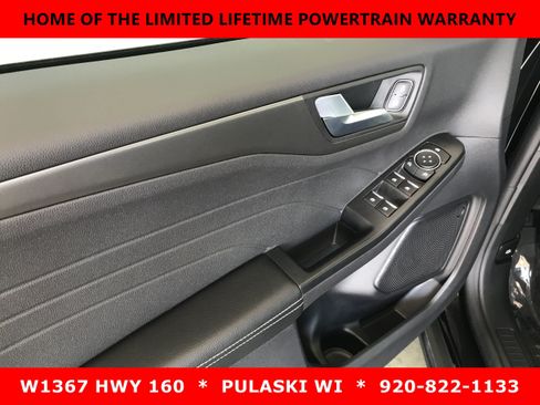 Used 2025 Ford Escape SE w/ Class II Trailer Tow Package FWD image 8