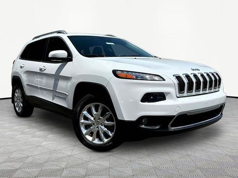 Used 2014 Jeep Cherokee Limited w/ Luxury Group AWD/4WD image 3