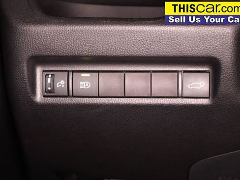 Used 2021 Toyota RAV4 XLE w/ Convenience Package AWD/4WD image 25