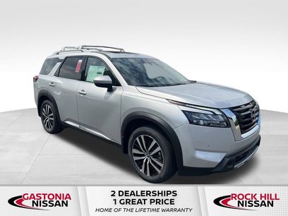 New 2025 Nissan Pathfinder Platinum w/ Cargo Package