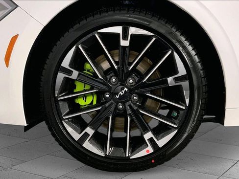 New 2025 Kia K5 GT image 12
