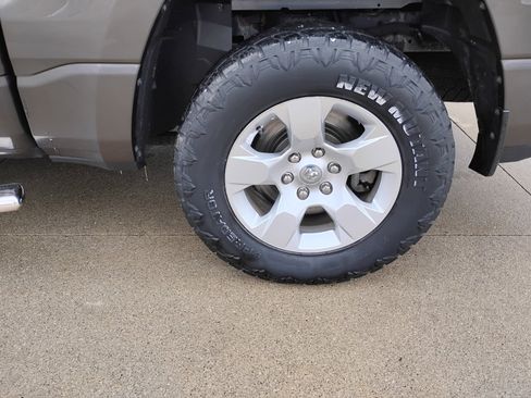 Used 2019 RAM 1500 Big Horn image 23