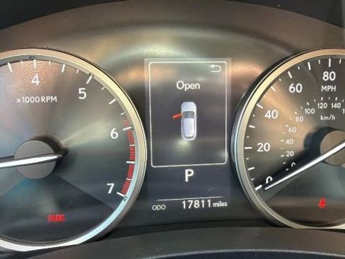 Used 2018 Lexus NX 300 AWD image 11