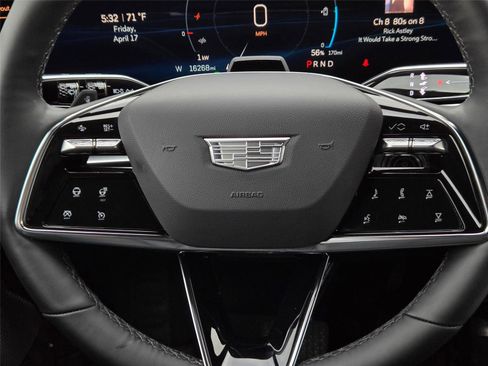 Certified 2025 Cadillac Lyriq Luxury w/ LPO, Floor Liner Package AWD/4WD image 17