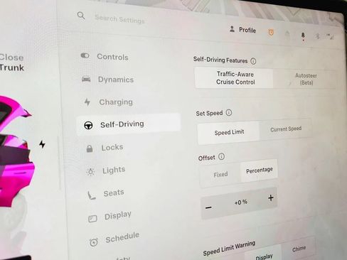 Used 2024 Tesla Model Y Long Range RWD image 19