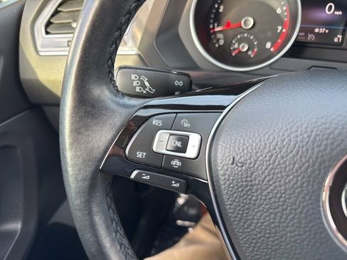 Used 2019 Volkswagen Tiguan SE image 15