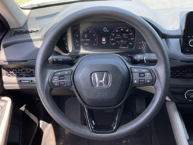 Used 2023 Honda Accord LX image 11