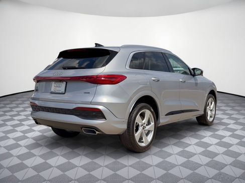 Used 2025 Audi Q5 Premium Plus w/ Premium Plus AWD/4WD image 9