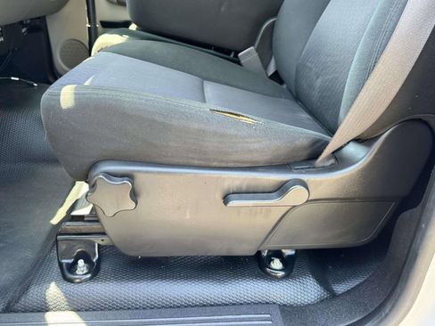 Used 2011 Chevrolet Silverado 2500 W/T RWD image 17