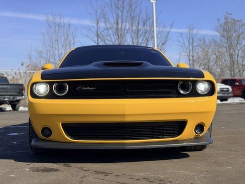 Used 2017 Dodge Challenger T/A image 2