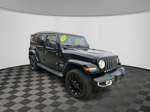 Used 2022 Jeep Wrangler Unlimited Sahara w/ Cold Weather Group image 3