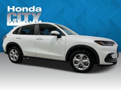 Used 2025 Honda HR-V LX image 7