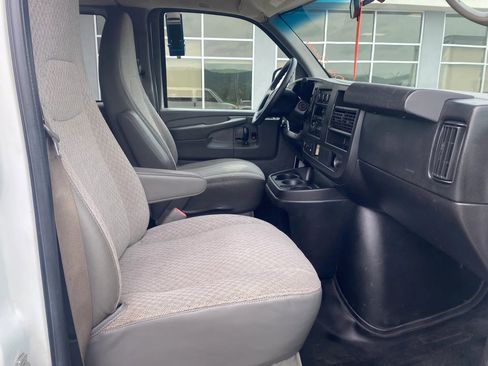 Used 2010 Chevrolet Express 3500 LT w/ LT Preferred Equipment Group RWD image 19