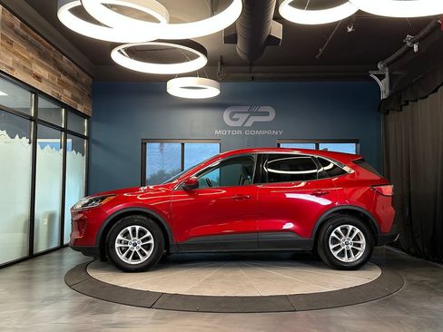 Used 2020 Ford Escape SE FWD image 6