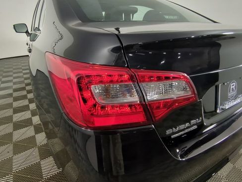 Used 2017 Subaru Legacy 2.5i Premium AWD/4WD image 32