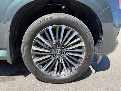 Used 2025 Nissan Armada Platinum Reserve AWD/4WD image 33