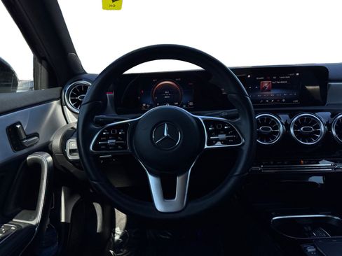 Used 2021 Mercedes-Benz A 220 image 12