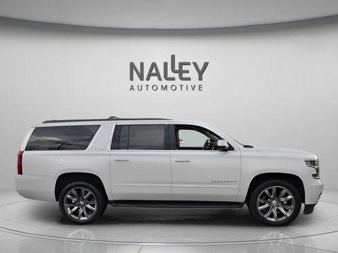 Used 2019 Chevrolet Suburban LT image 5
