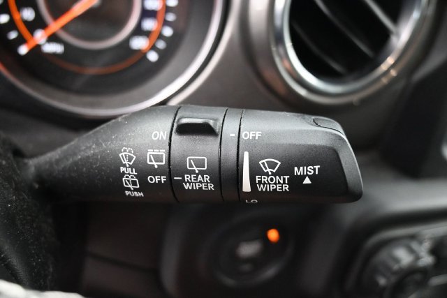 Used 2021 Jeep Wrangler Unlimited Sahara AWD/4WD image 25