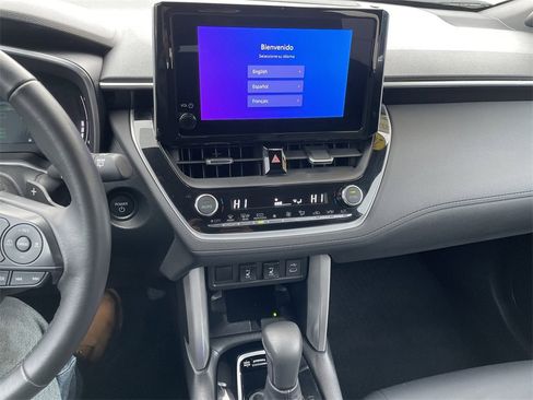 Used 2024 Toyota Corolla Cross XSE w/ Convenience Package image 18