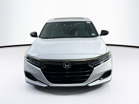 Used 2022 Honda Accord Sport image 2