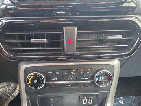 Used 2020 Ford EcoSport Titanium AWD/4WD image 18