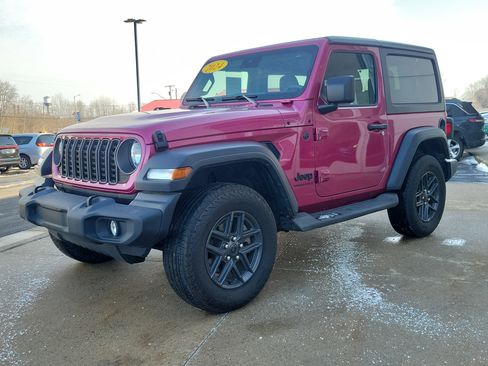 Used 2024 Jeep Wrangler Sport image 2