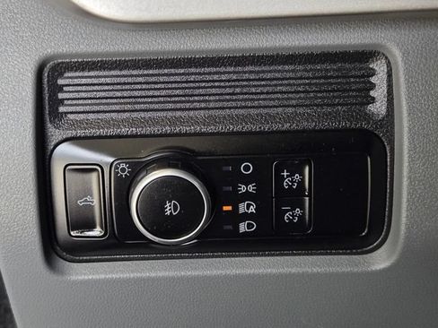 Used 2023 Ford F250 XLT AWD/4WD image 24