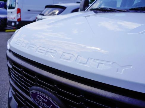 Used 2024 Ford F550 4x4 Crew Cab Super Duty image 27